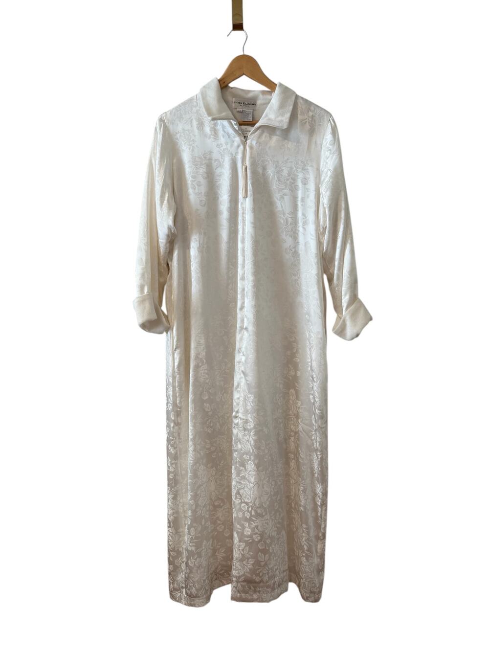 Miss Elaine Jacquard Rose Floral Zip Front Robe White S